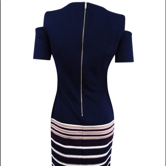 👗Tommy Hilfiger Cold Shoulder Dress 👗 - Picture 2 of 7